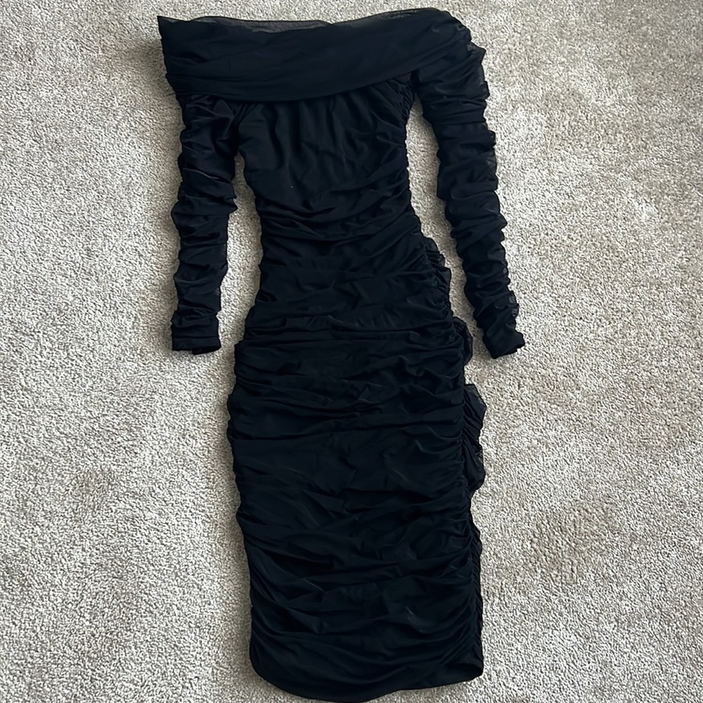 HOUSE OF CB MIDI RUCHED DRESS - Picture 4 of 5